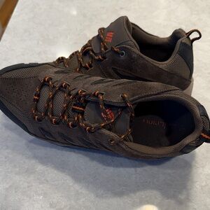 Columbia Men's Crestwood Dark Brown Hiking Shoes with Orange Accents